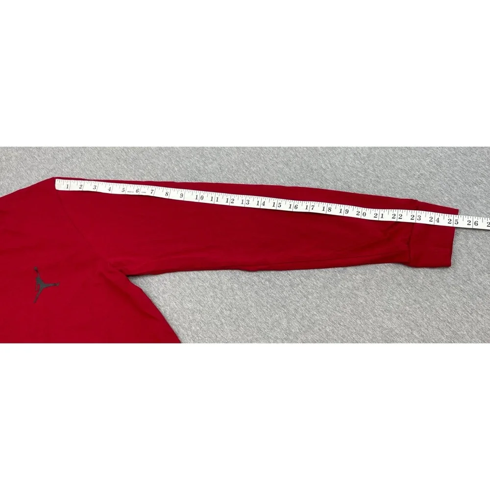 Nike Air Jordan T-Shirt Mens Medium Red 100% Cotton Crew Neck Long Sleeve